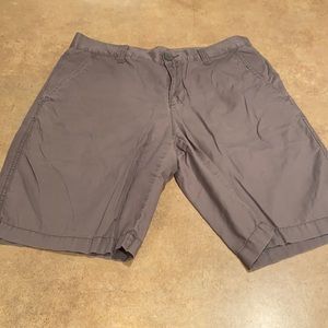 Men’s Columbia shorts size 32